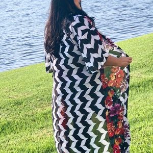 Plus size floral print kimono